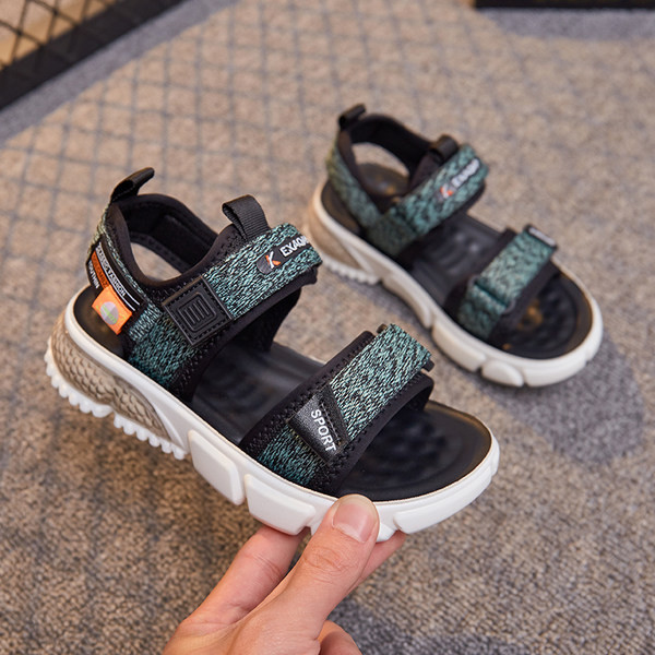 Új fiú szandál modell textil pánttal