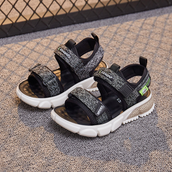 Új fiú szandál modell textil pánttal