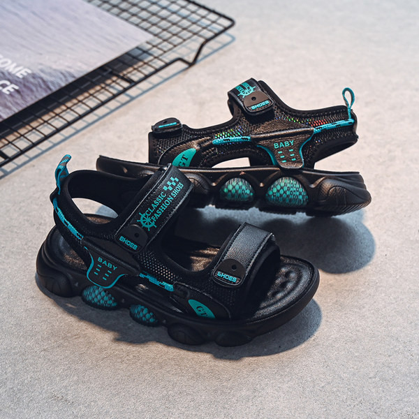 Eko bőrből készült alkalmi gyerekszandál durva talppal