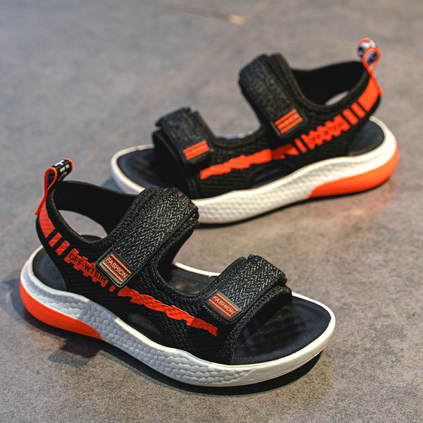 Új textil szandál modell fiúknak