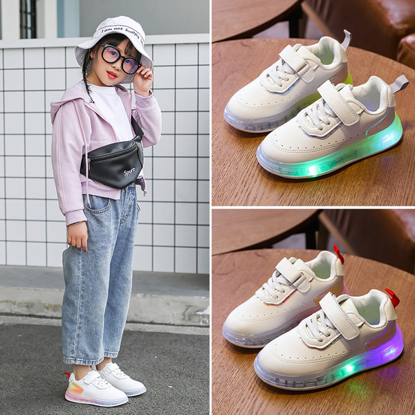 Világító talpú gyerekcipő lányoknak