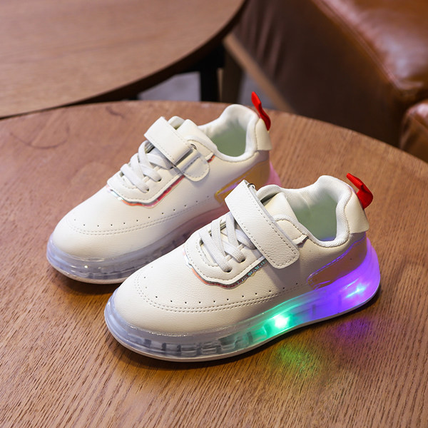 Világító talpú gyerekcipő lányoknak