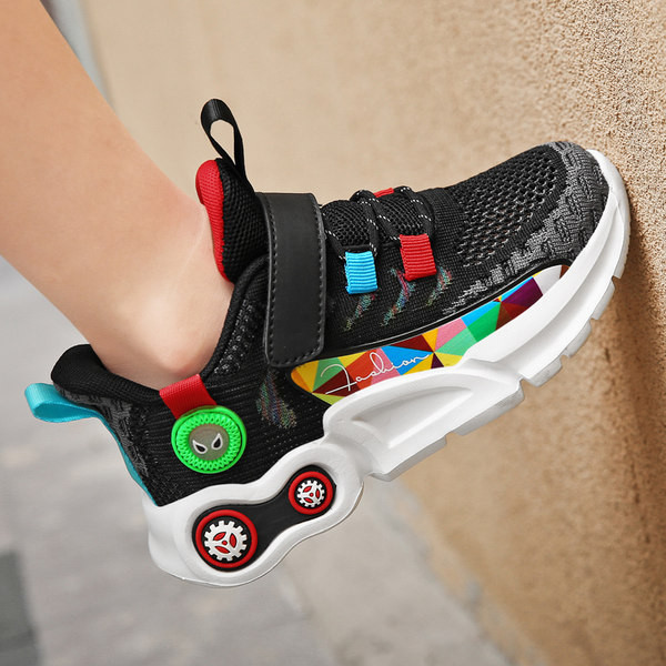 Alkalmi, légáteresztő gyerekcipő durva talppal, alkalmas lányoknak vagy fiúknak