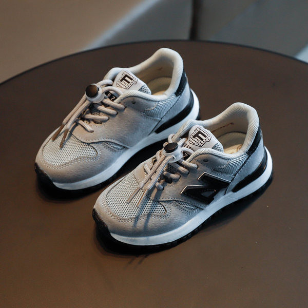 Lapos talpú, öko velúrból készült gyerekcipő lányoknak és fiúknak