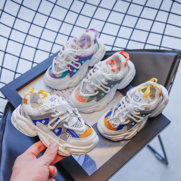 Színes légáteresztő gyerekcipő lányoknak és fiúknak