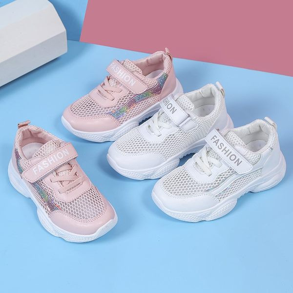 Alkalmi, légáteresztő gyerekcipő durva talppal lányoknak