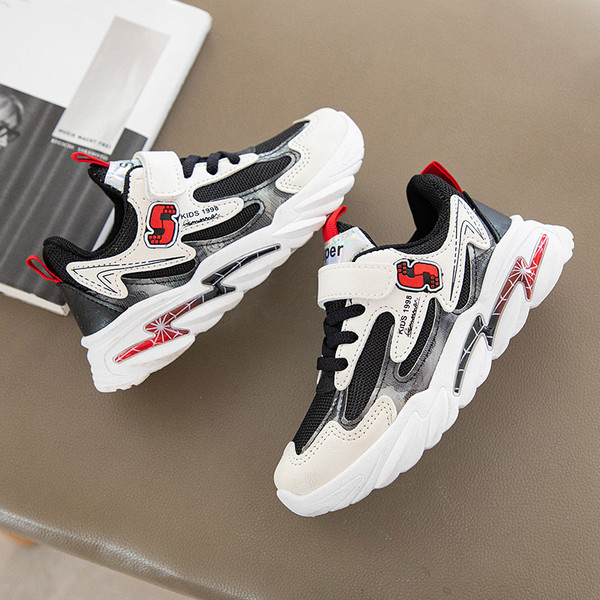 Eko bőrből és textilből készült sport és alkalmi cipők lányoknak