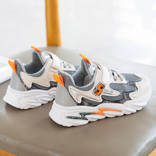 Eko bőrből és textilből készült sport és alkalmi cipők lányoknak