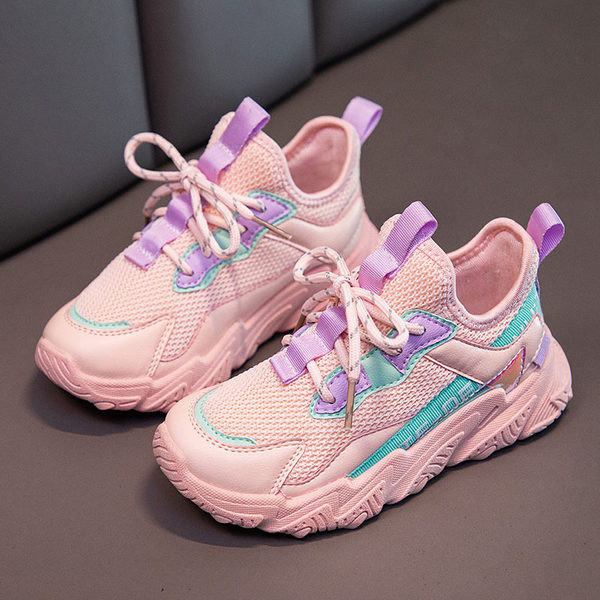 Hálós szövetből készült lány tornacipő új modellje