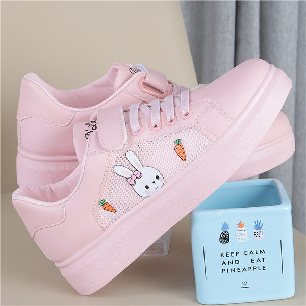 Alkalmi gyerekcipő hálóval és tépőzáras matricákkal lányoknak