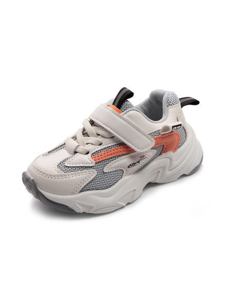 Gyermek tornacipő matricákkal két színben, lányoknak