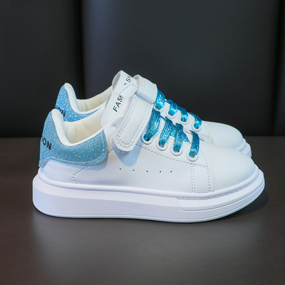 Eko bőrből készült tavaszi-őszi tornacipő új modellje