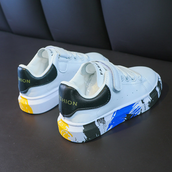 Öko bőrből készült gyerek tornacipő, mintás talppal