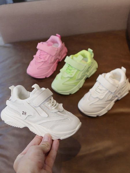 Παιδικά αθλητικά παπούτσια με κορδόνια και λουράκια βελκρό  σε τρία χρώματα - κατάλληλο για κορίτσια