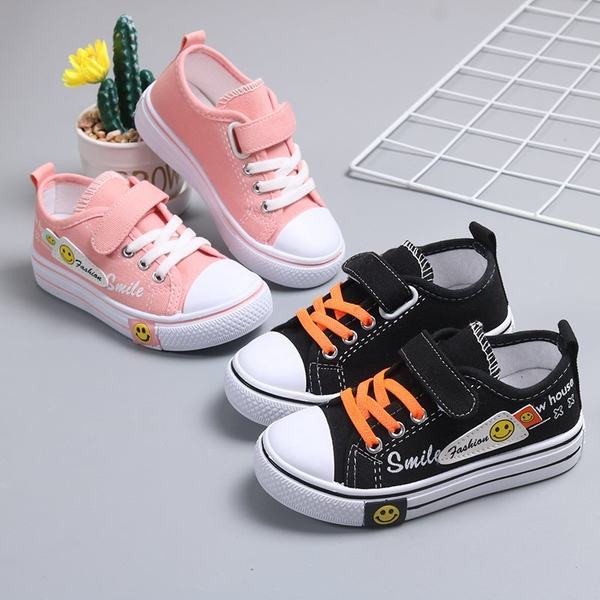 Gyermek vászon tornacipő applikációkkal