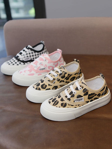 Három színben megkötős gyerekcipő