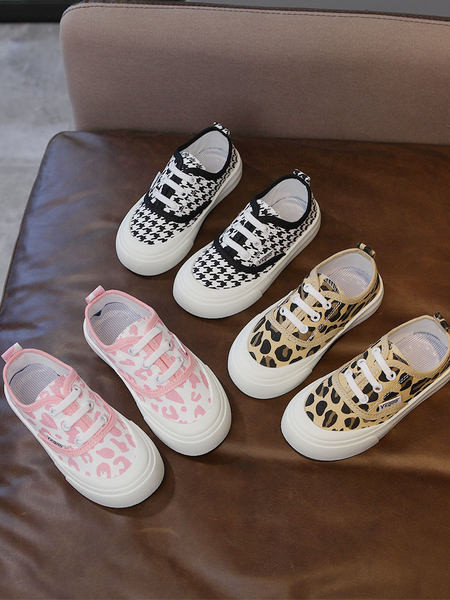 Három színben megkötős gyerekcipő