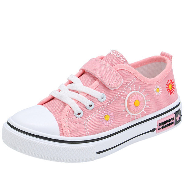 Gyermek vászon tornacipő hímzéssel és tépőzárral