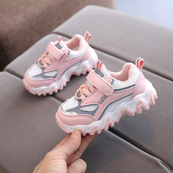 Légáteresztő, matricás gyerekcipő lányoknak és fiúknak