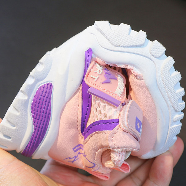 Új modell hálós tornacipő lányoknak