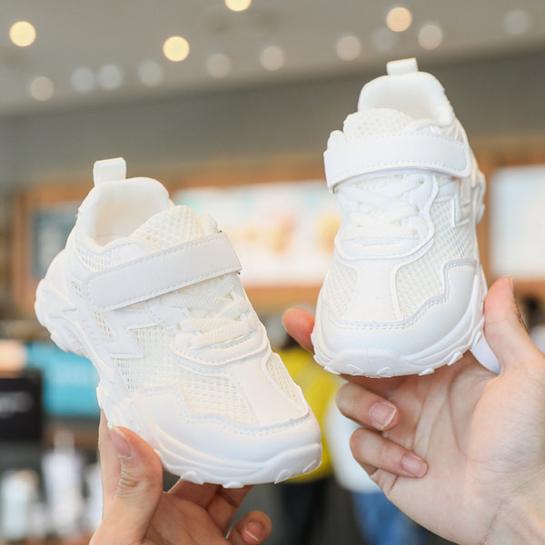 Eko bőrből és hálós anyagból készült alkalmi cipők