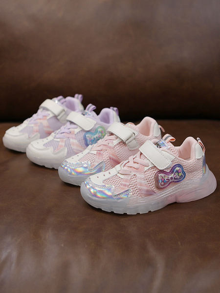 Gyermek necces tornacipő matricákkal és rátéttel