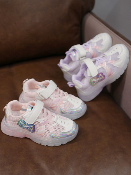 Gyermek necces tornacipő matricákkal és rátéttel