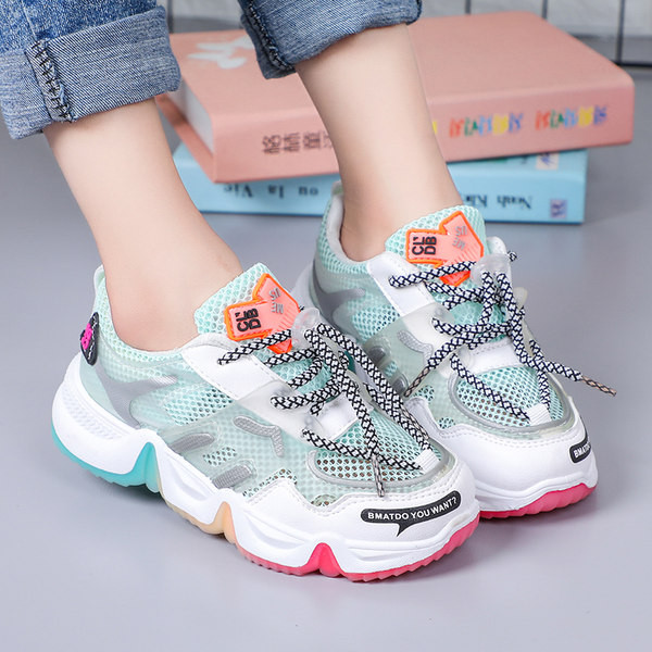 Új modell gyerekcipők fűzős és hálós lányoknak és fiúknak