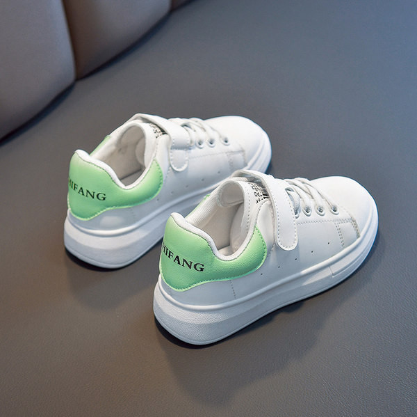 Gyermek bőr tornacipő színes nyakkendőkkel