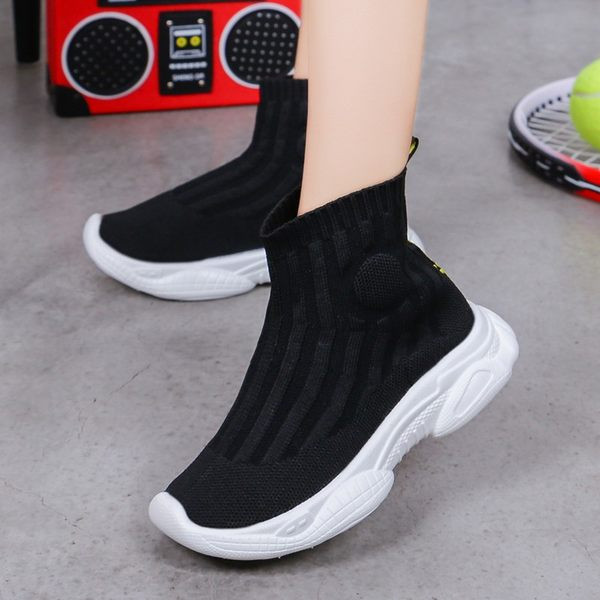 Gyerekruhás zokni típusú zokni