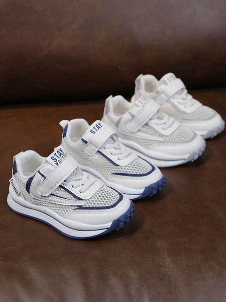 Fehér matricás gyerek tornacipő