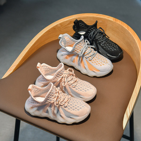 Textil gyermek tornacipő szilikon talppal