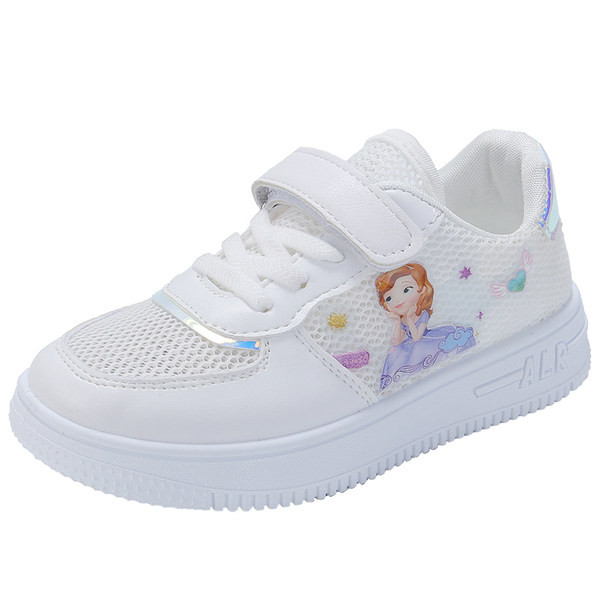 Öko bőrből készült gyerekcipő modell, rátéttel