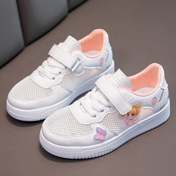 Nyári hálós tornacipő rátéttel