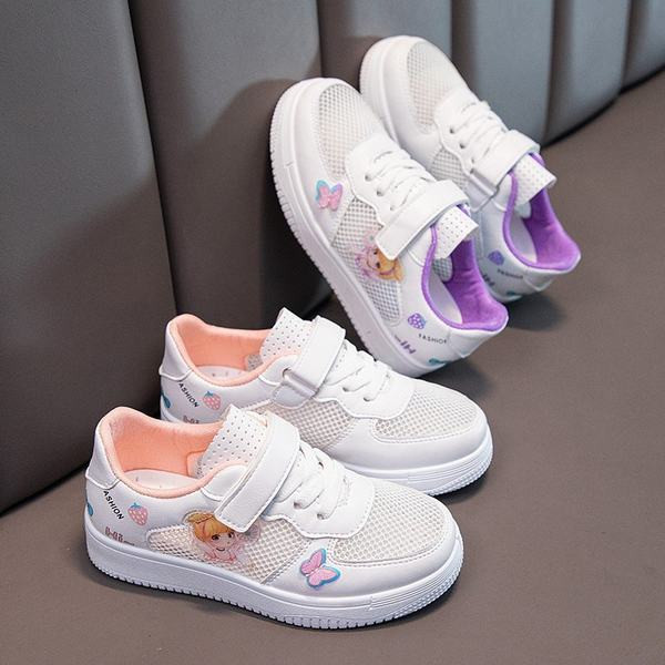 Nyári hálós tornacipő rátéttel