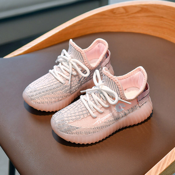 Hímzéssel ellátott, alkalmi gyerekcipő lányoknak