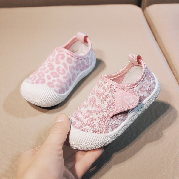 Leopardimustriga laste tossud tüdrukutele