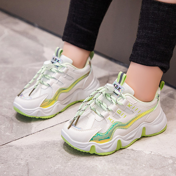 Παιδικά αθλητικά παπούτσια  αναπνεύσημα  με κορδόνια και τραχιά σόλα