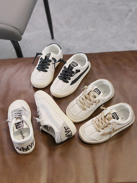 Feliratos, lapos talpú gyerekcipő három színben