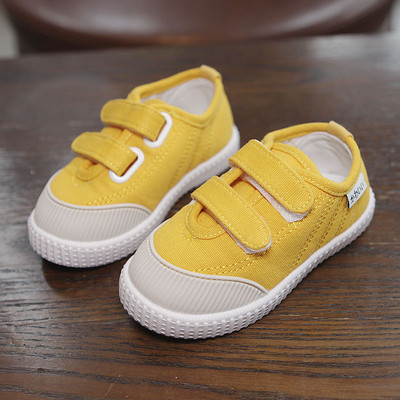 Детски кецове с лепенки и равна подметка - няколко цвята