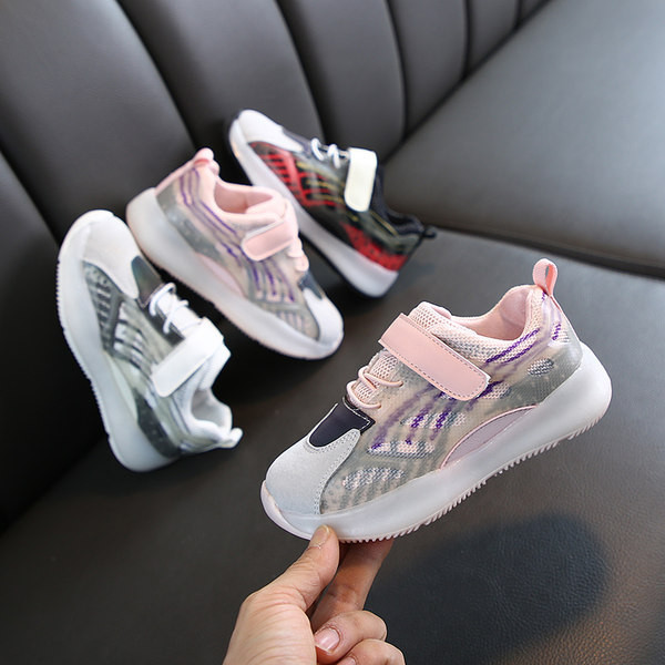 Παιδικά αθλητικά παπούτσια με λουράκια βελκρό σε τρία χρώματα για κορίτσια