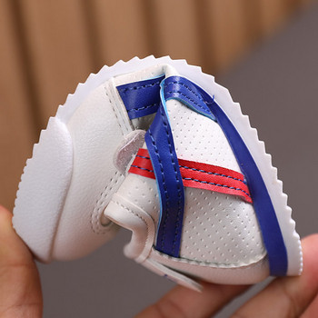 Casual παιδικά αθλητικά παπούτσια από faux δέρμα με κούμπωμα velcro