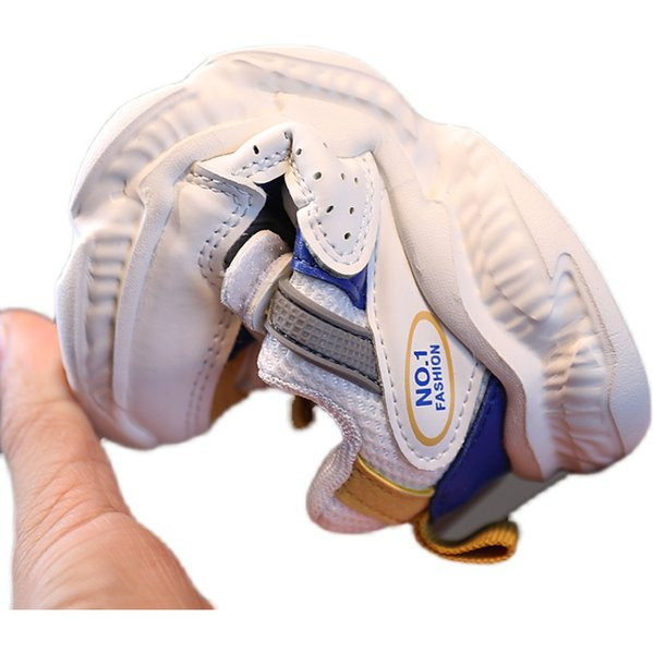 Gyerek modern tornacipő durva talppal