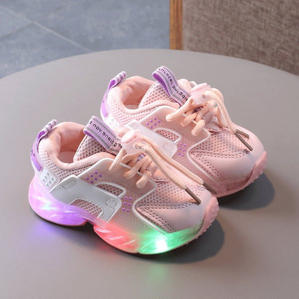 Vaikiški sportbačiai berniukams ir mergaitėms - žėrintys