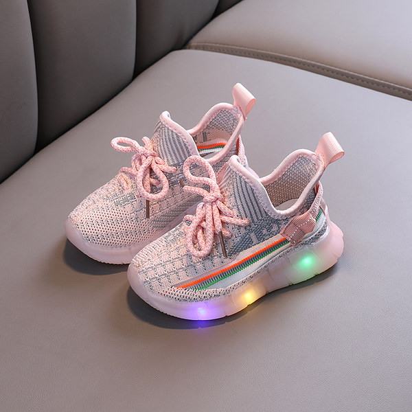 Καλοκαιρινά αθλητικά παπούτσια με κορδόνια και λαμπερά πέλματα