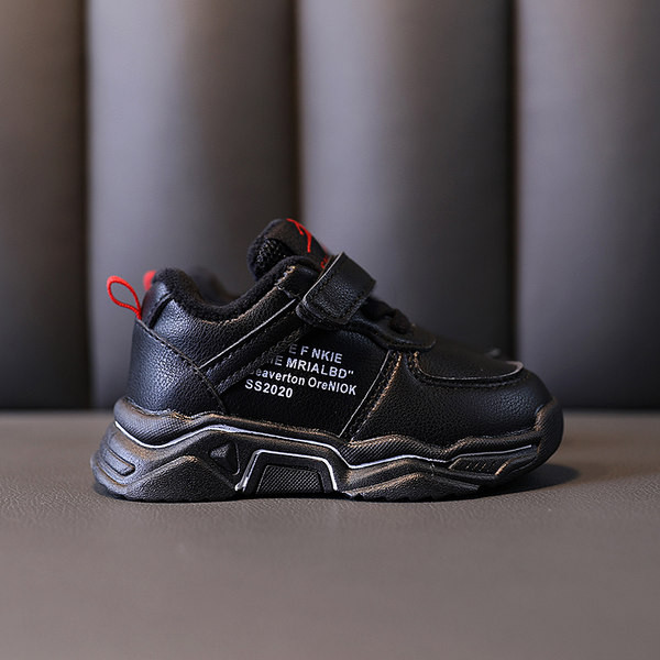 Παιδικά αθλητικά παπούτσια για αγόρια από οικολογικό δέρμα