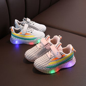 Tavaszi-nyári hálós tornacipő világító talppal