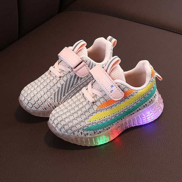 Tavaszi-nyári hálós tornacipő világító talppal