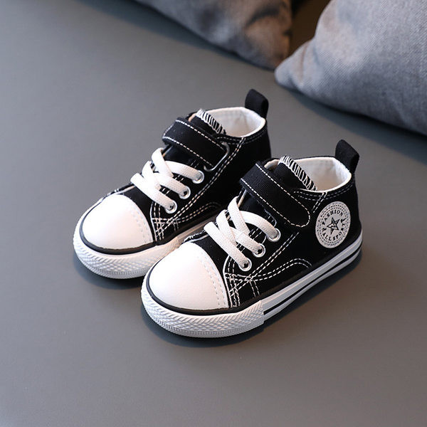 Παιδικά υφασμάτινα  παπούτσια με κούμπωμα velcro και κορδόνια σε τρία χρώματα