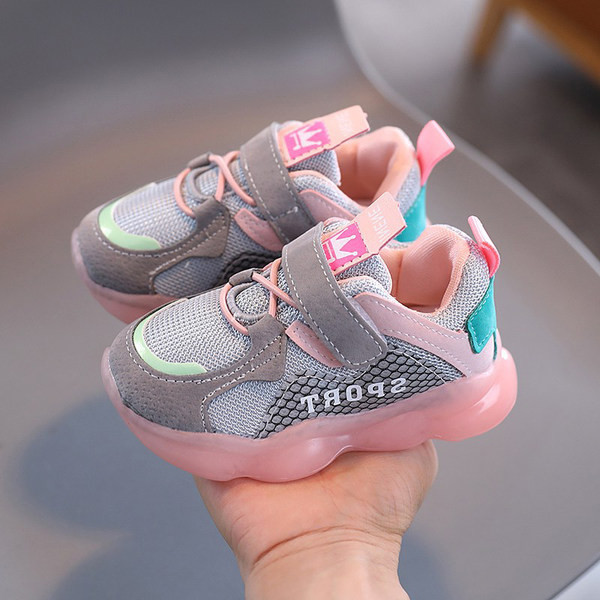 Παιδικά αθλητικά παπούτσια για αγόρια και κορίτσια - πολύχρωμα